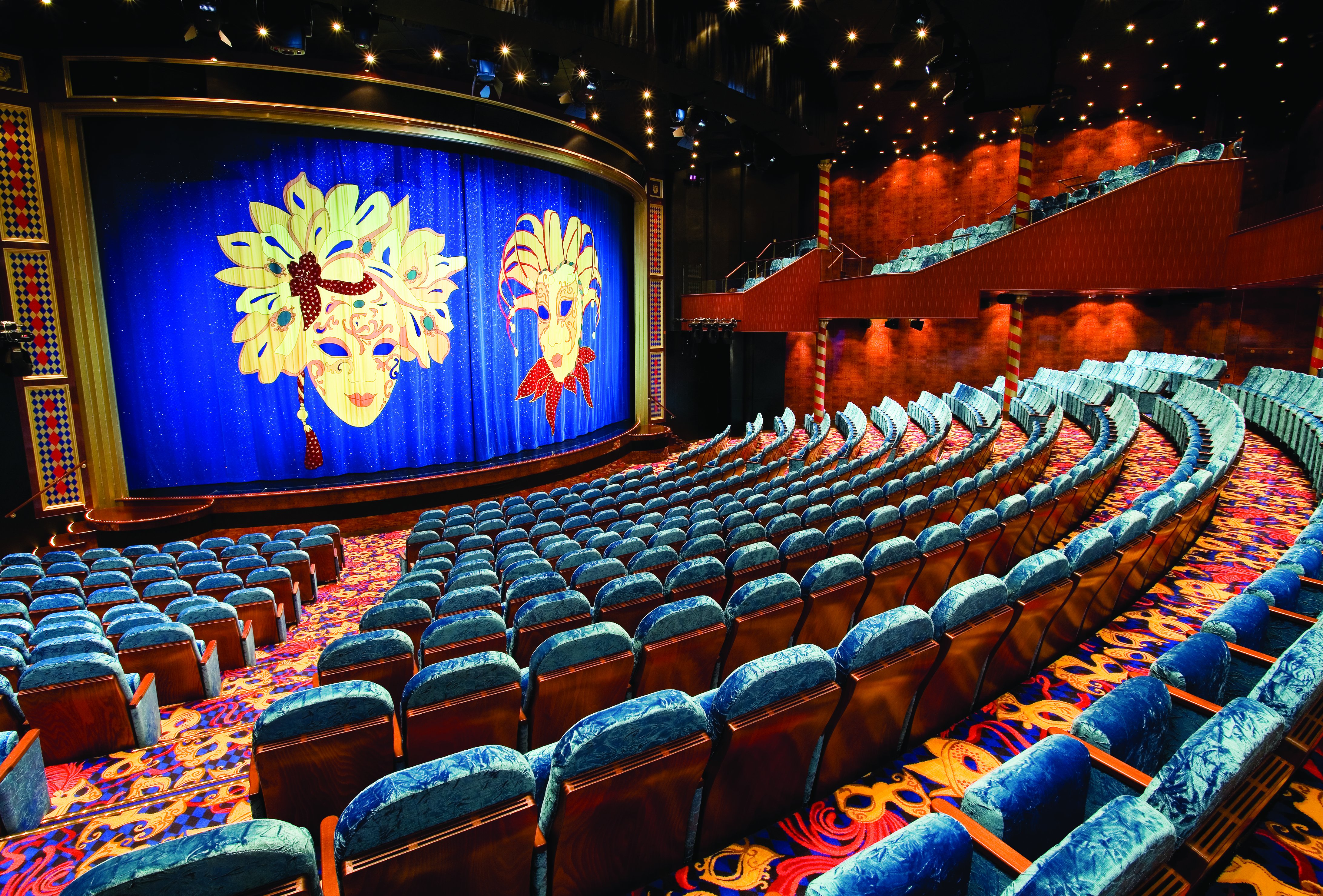 The three-deck high theatre