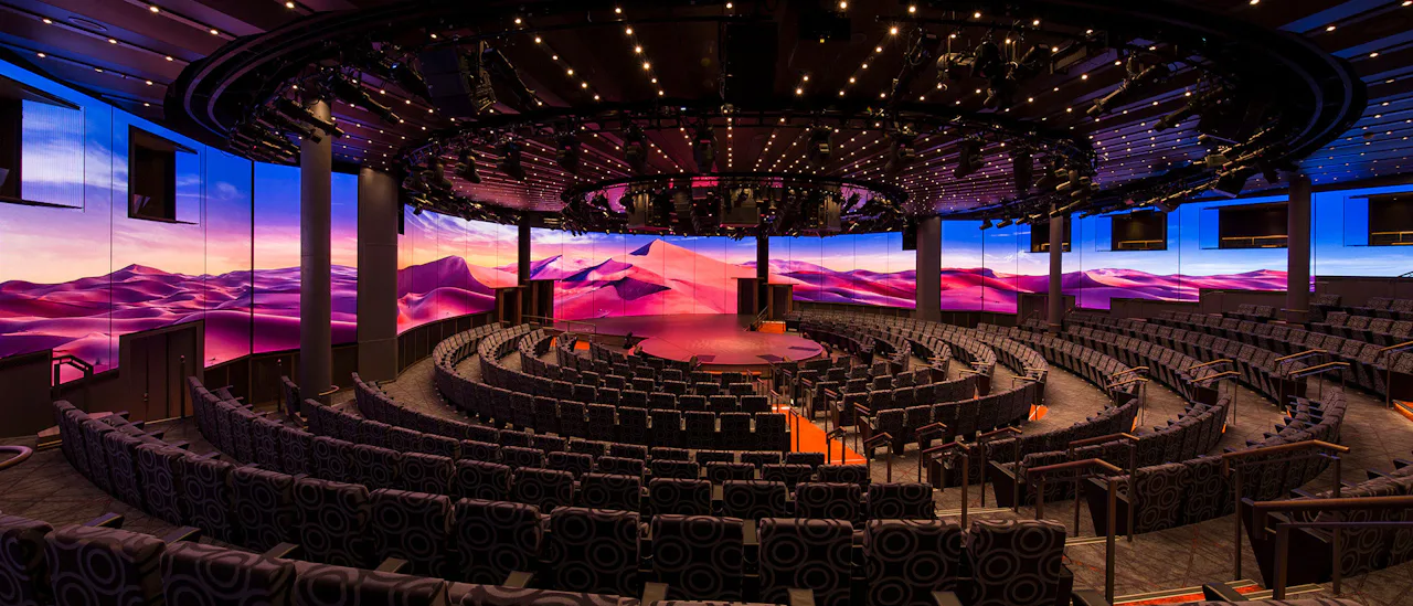 The theatre with 270 degrees surrounding LED screen