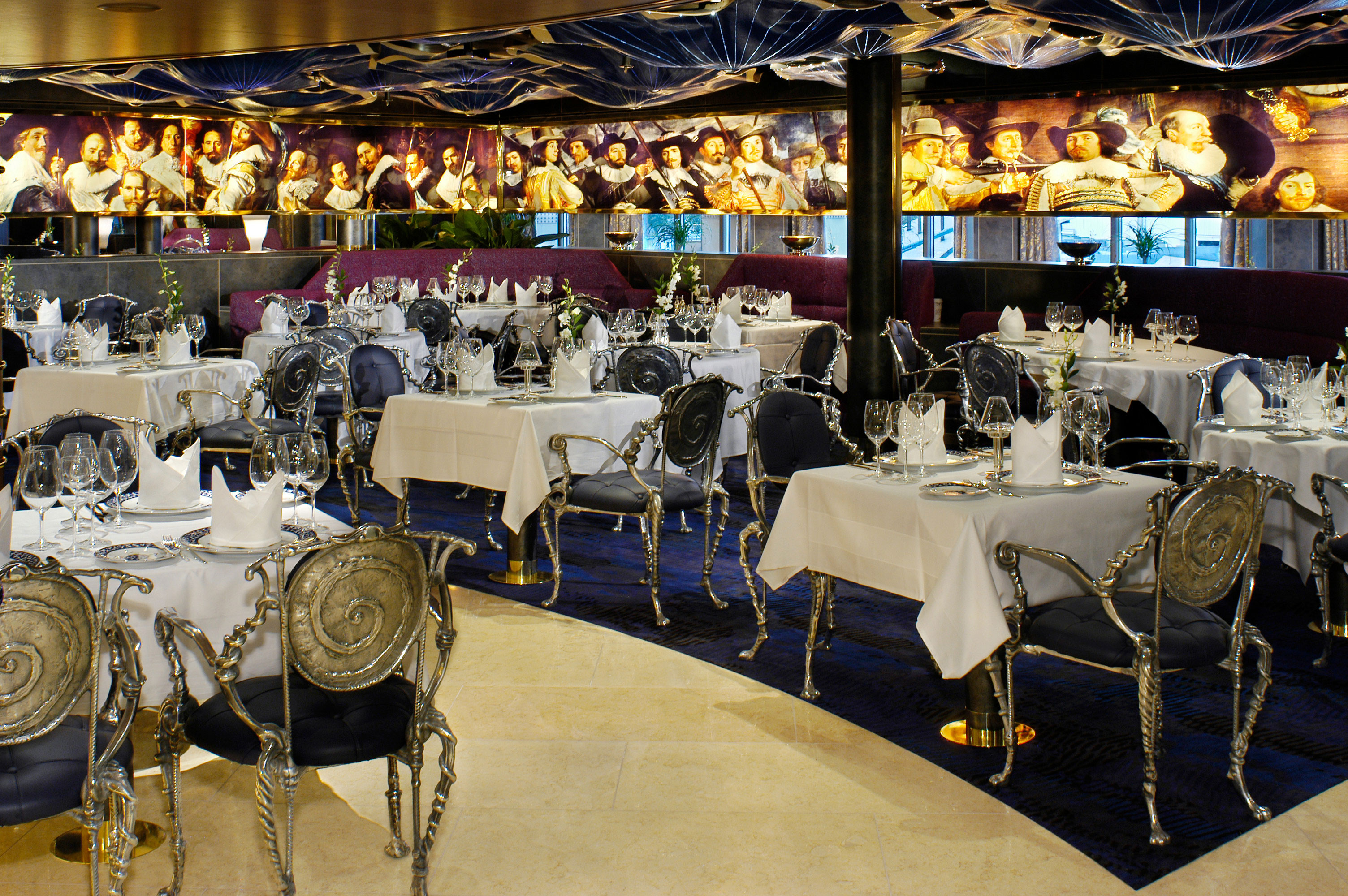 Pinnacle Grill speciality restaurant