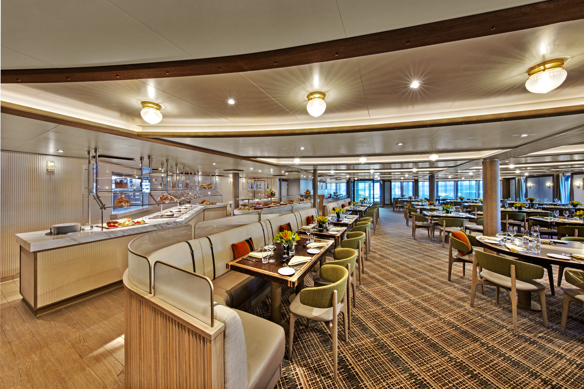 The buffet restaurant The Colonnade