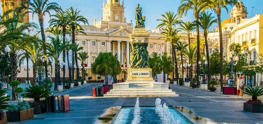 2. Southampton To Malaga With Cadiz & 4* Torremolinos Stay