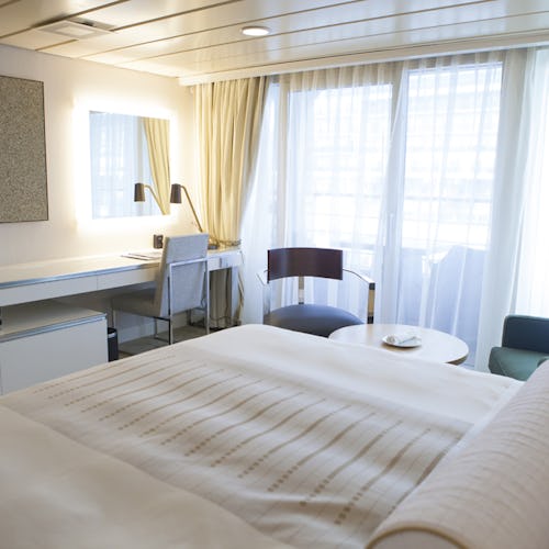 Azamara-Cabin