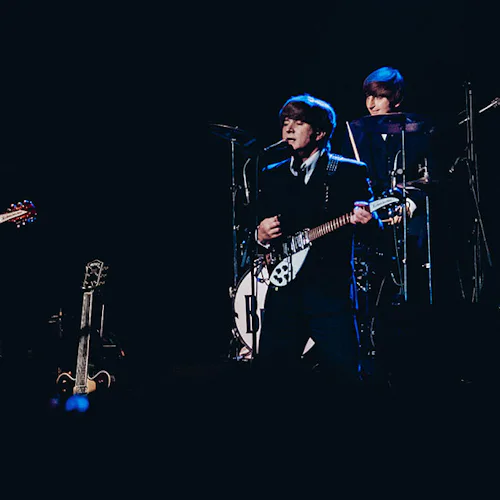 A Legendary Band. A Luxury Voyage.