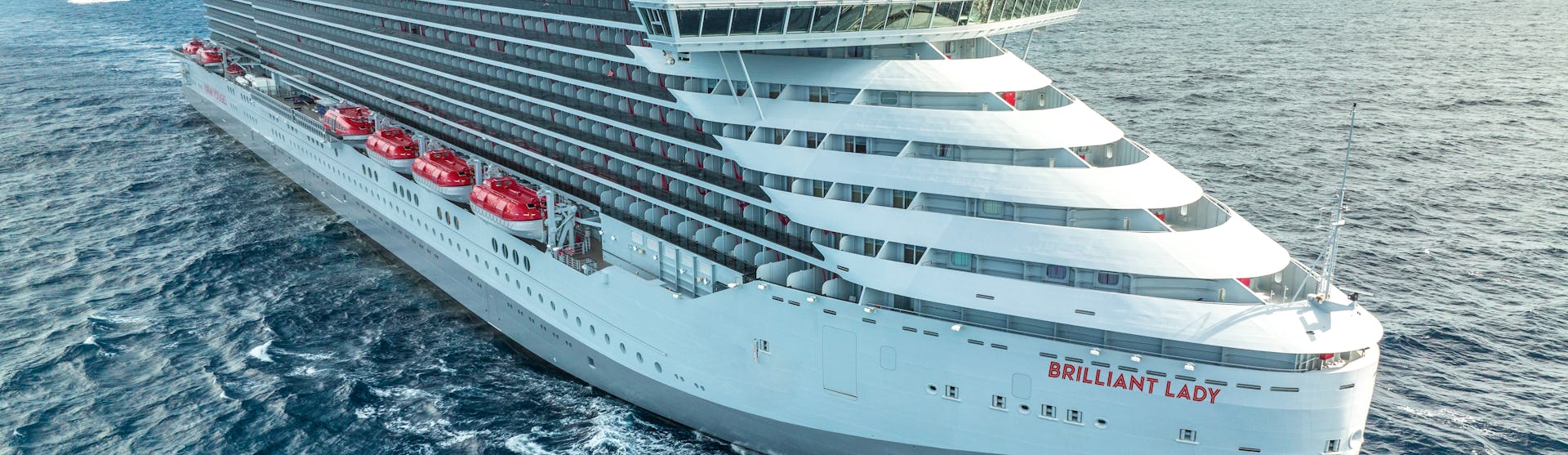 Brilliant Lady at sea