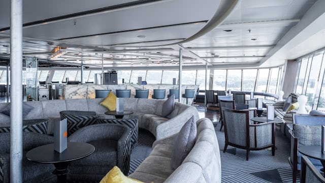 Panoramique Bar on Renaissance