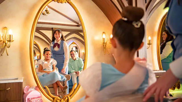 Bibbidi Bobbidi Boutique on Disney Wish