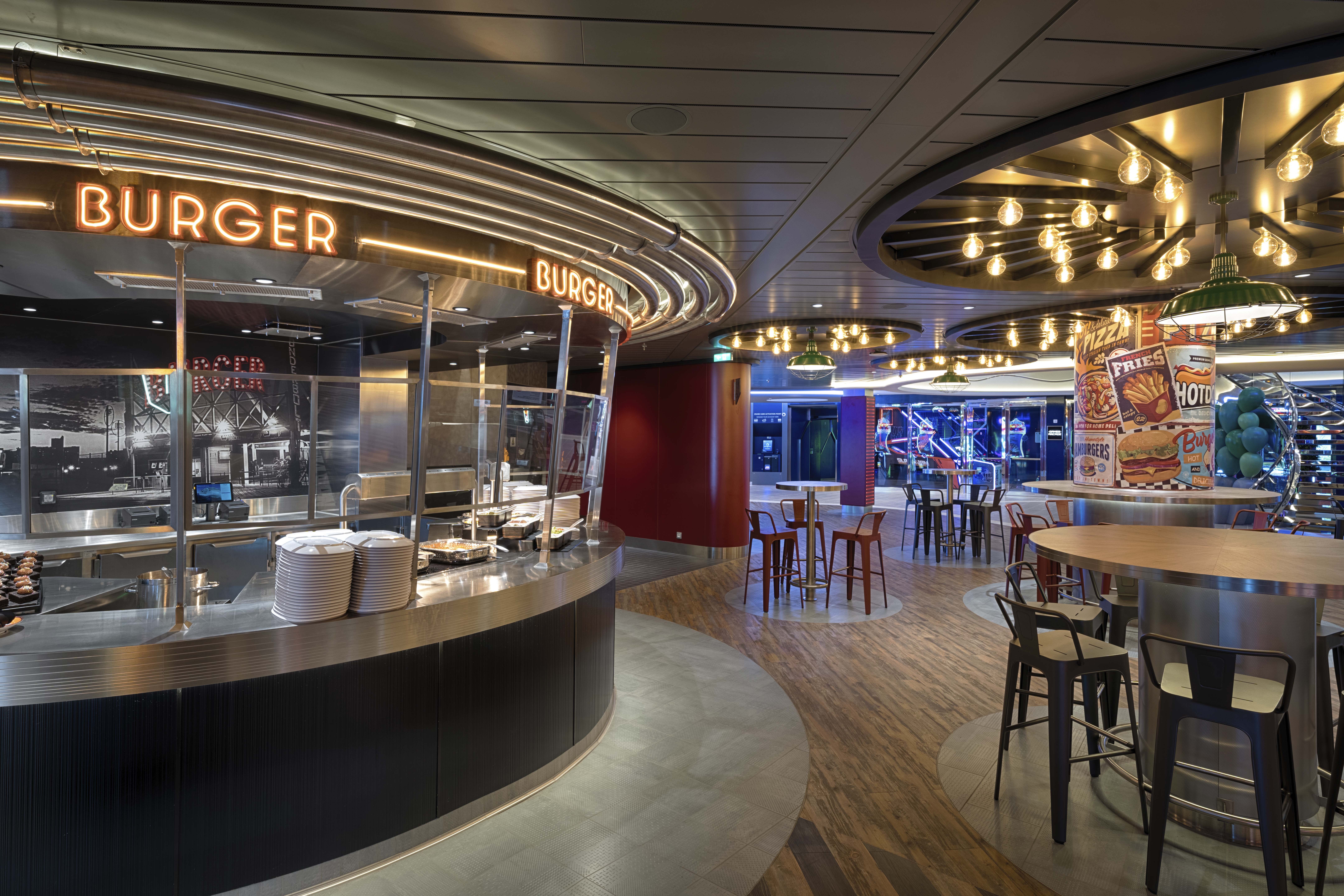 MSC World Atlantic, Pizza & Burger