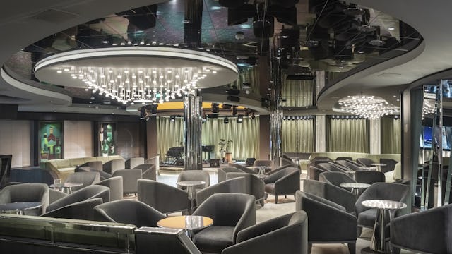 Dolce Vita Bar on MSC World Asia