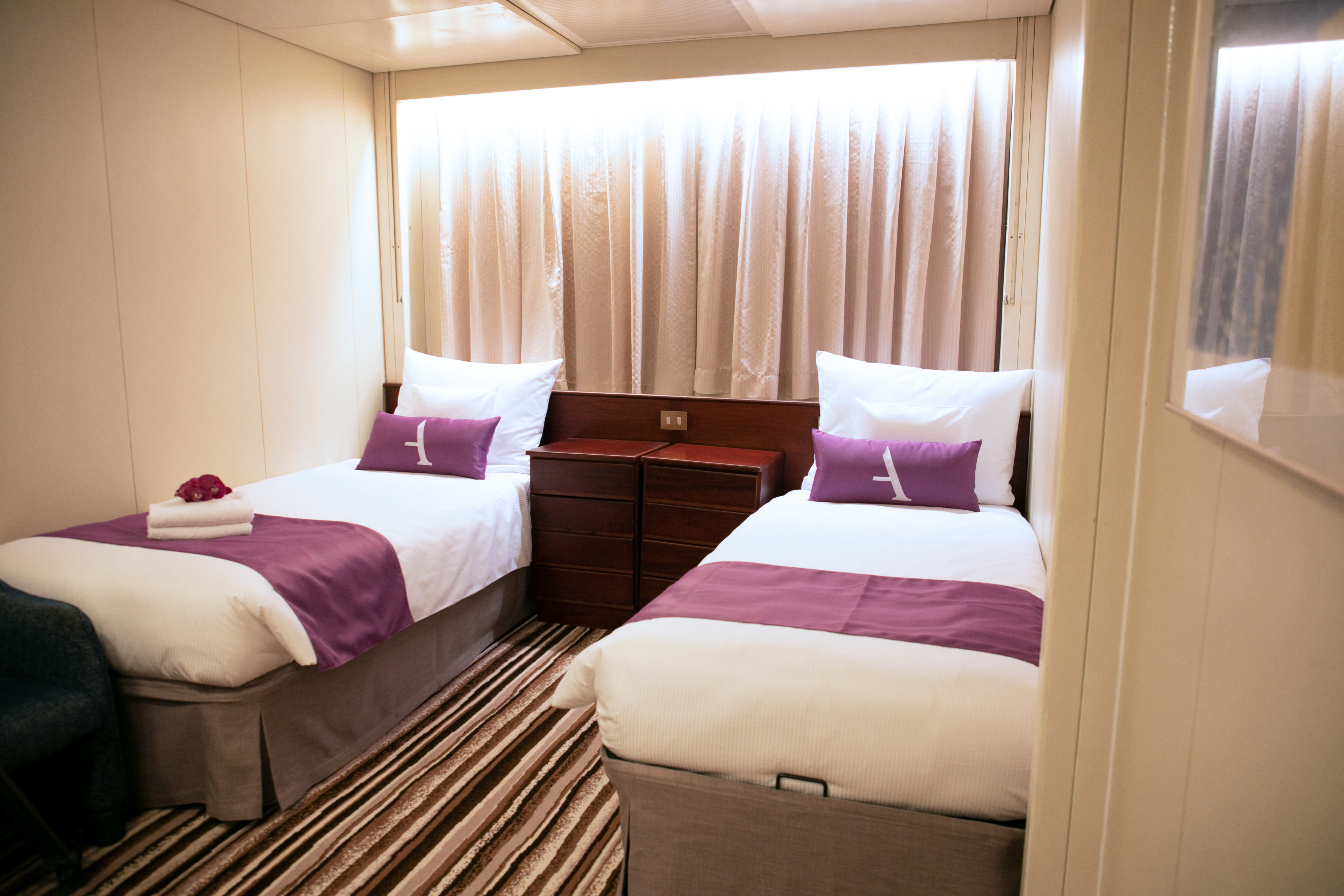 Ambience - Twin Inside Cabin