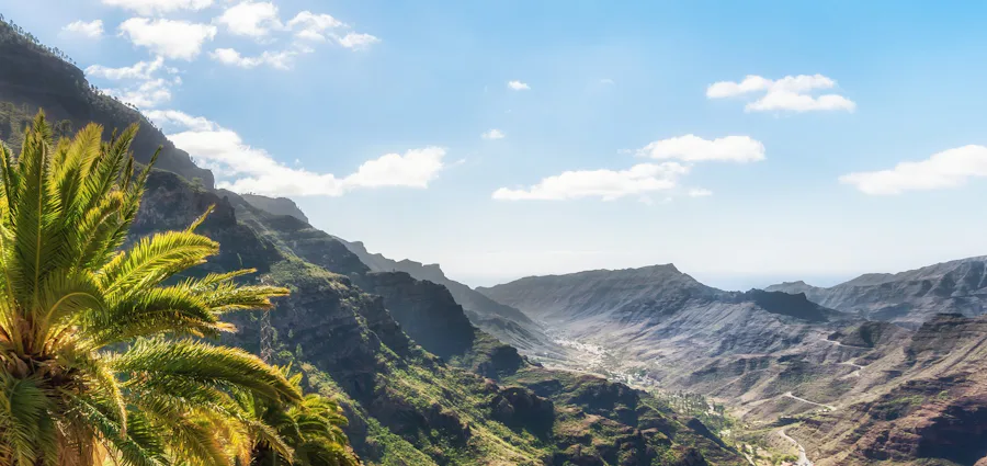 6. Invicta Roma With Greece, Turkey, Rome Stay & Free Colosseum Ticket