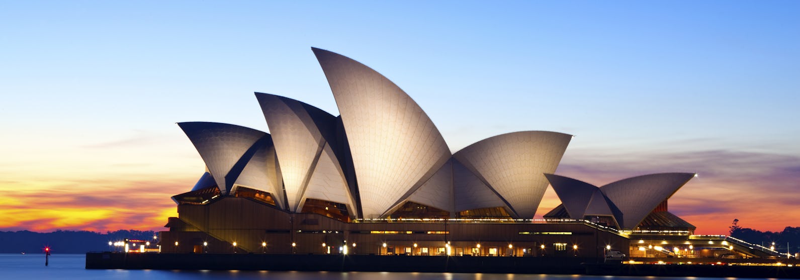 Australia-Sydney-Sydney Harbor-Sydney Opera House 