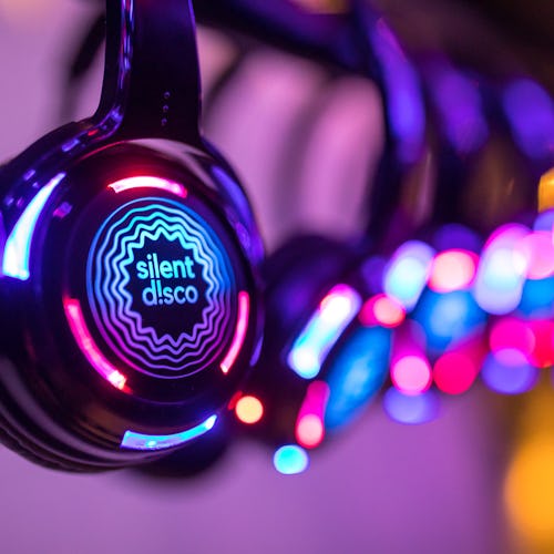 P&O-Cruises-Silent-Disco