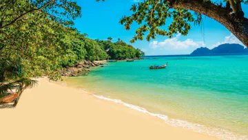 Singapore To Sydney With The Great Barrier Reef And Charms Of The Far East